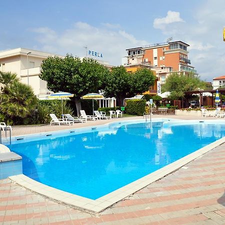 Hotel Perla سينِغاليا المظهر الخارجي الصورة
