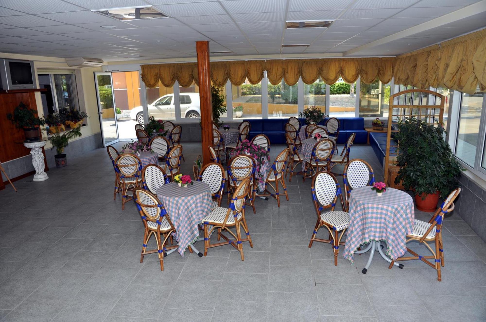 Hotel Perla سينِغاليا المظهر الخارجي الصورة