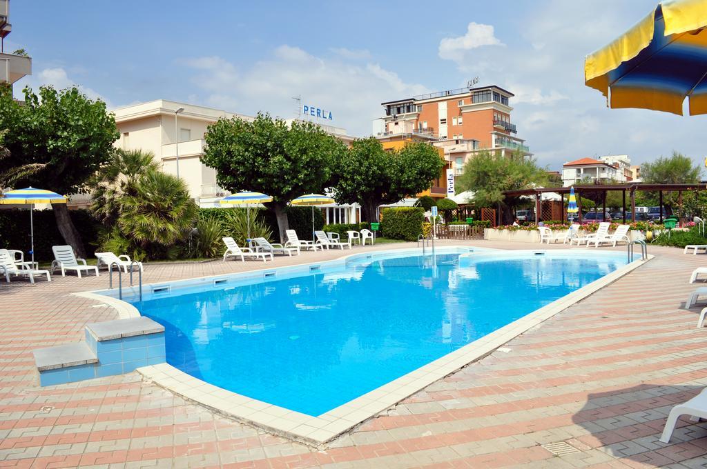 Hotel Perla سينِغاليا المظهر الخارجي الصورة
