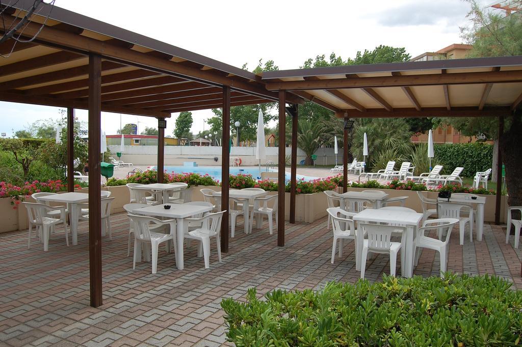 Hotel Perla سينِغاليا المظهر الخارجي الصورة